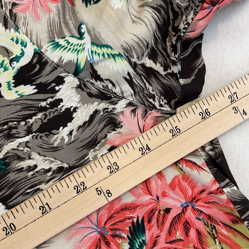 IZOD Club Shirt Men’s Large Hawaiian Floral Short Sleeve Collar Button Up Rayon - Picture 8 of 10